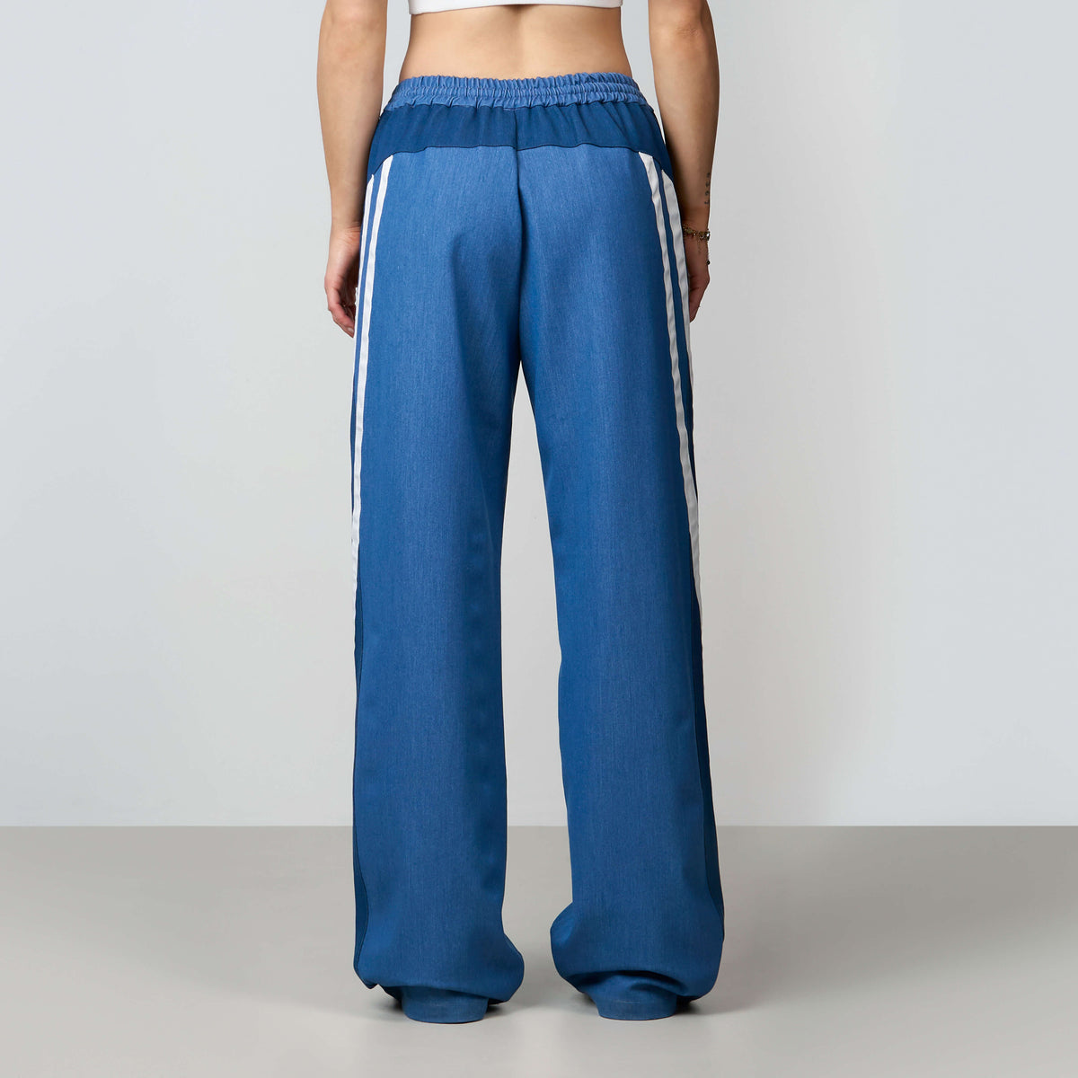 Suki Pants in light blue