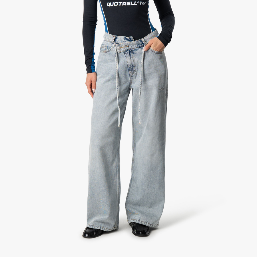 MAE STRAIGHT JEANS | LIGHT BLUE