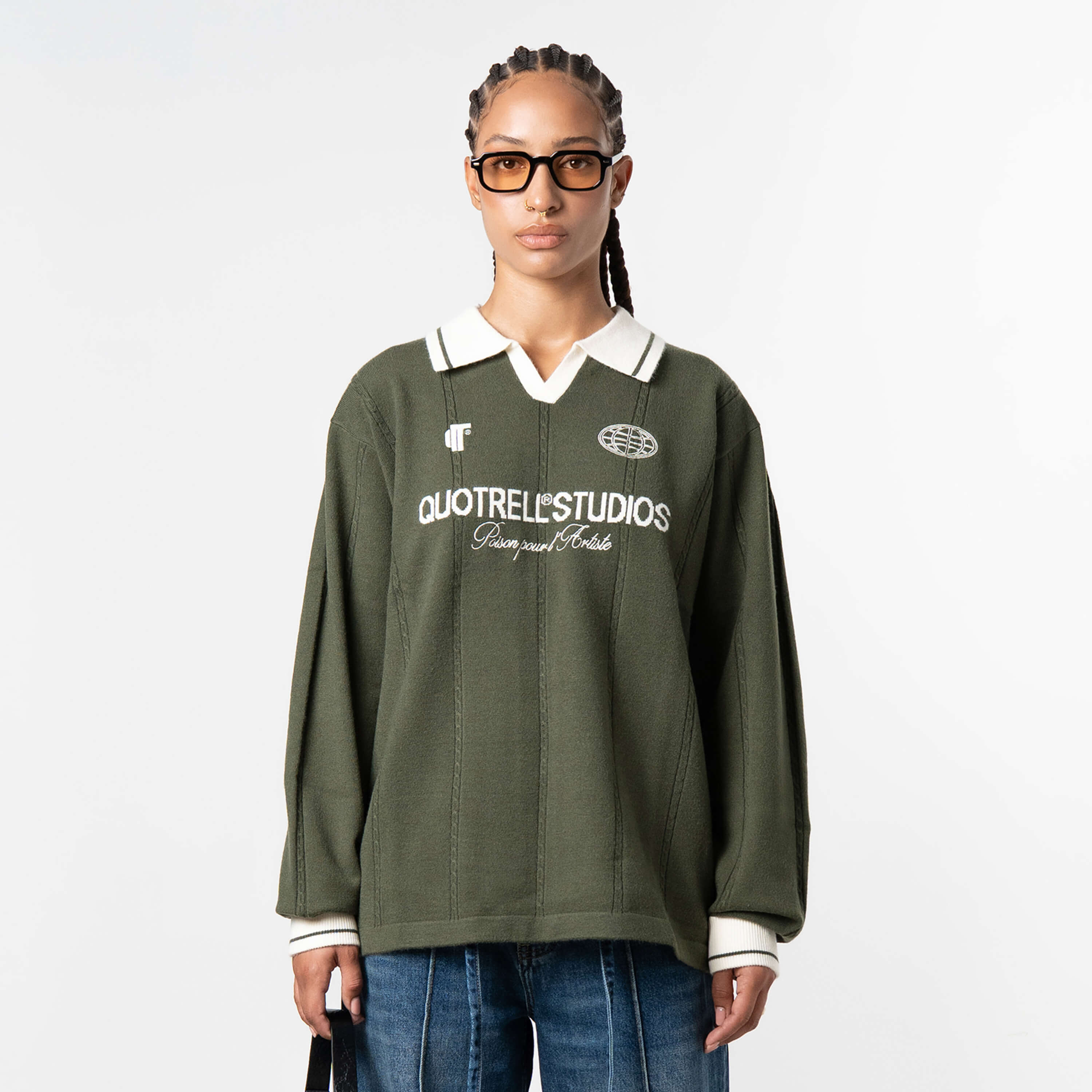 Model is 172 cm and wears size S
