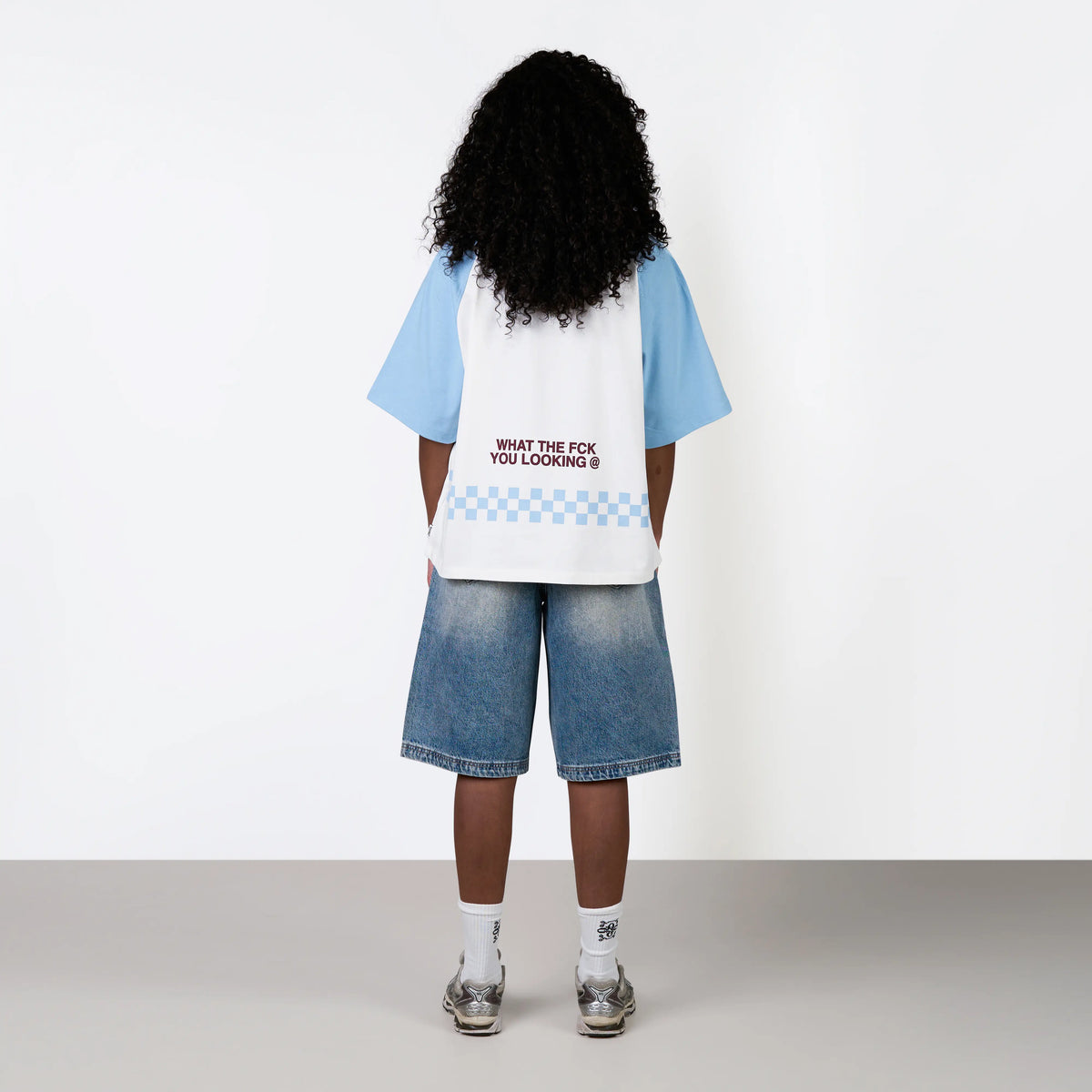 Emilio Boxy Tee in white and light blue
