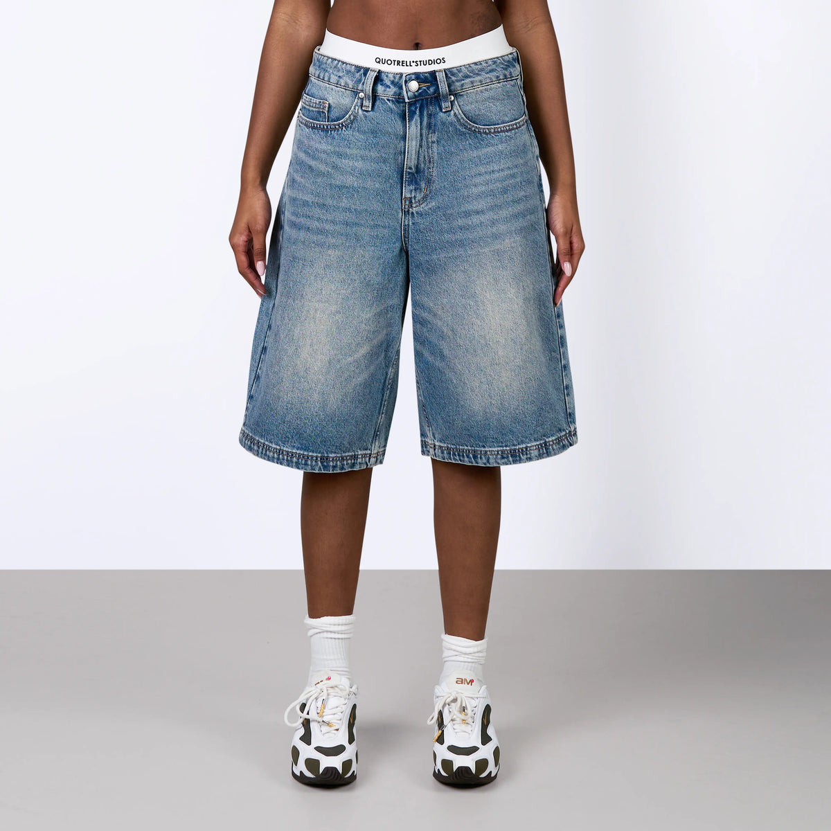 Harlem Denim Short in washed blue