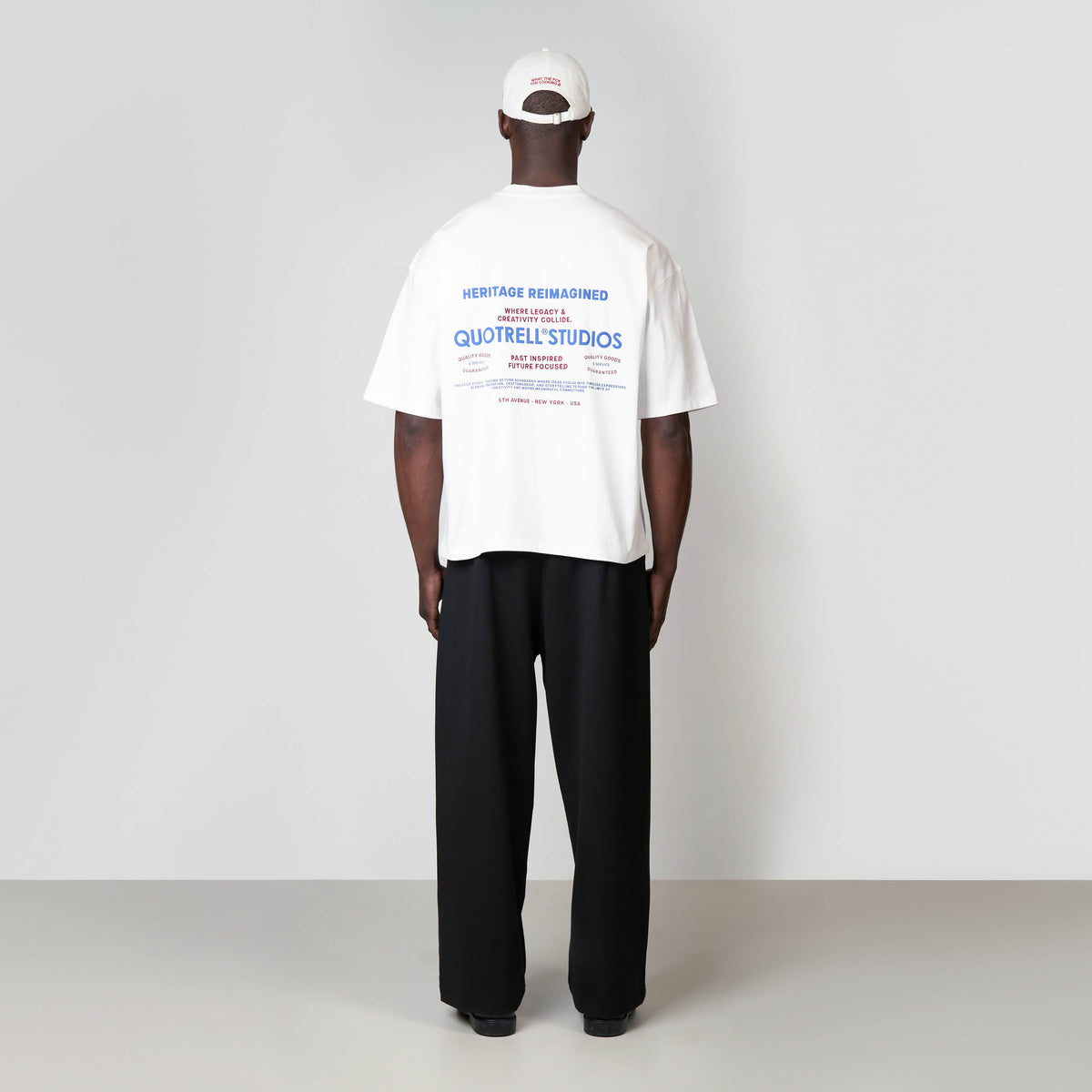 Heritage Tee in white and red