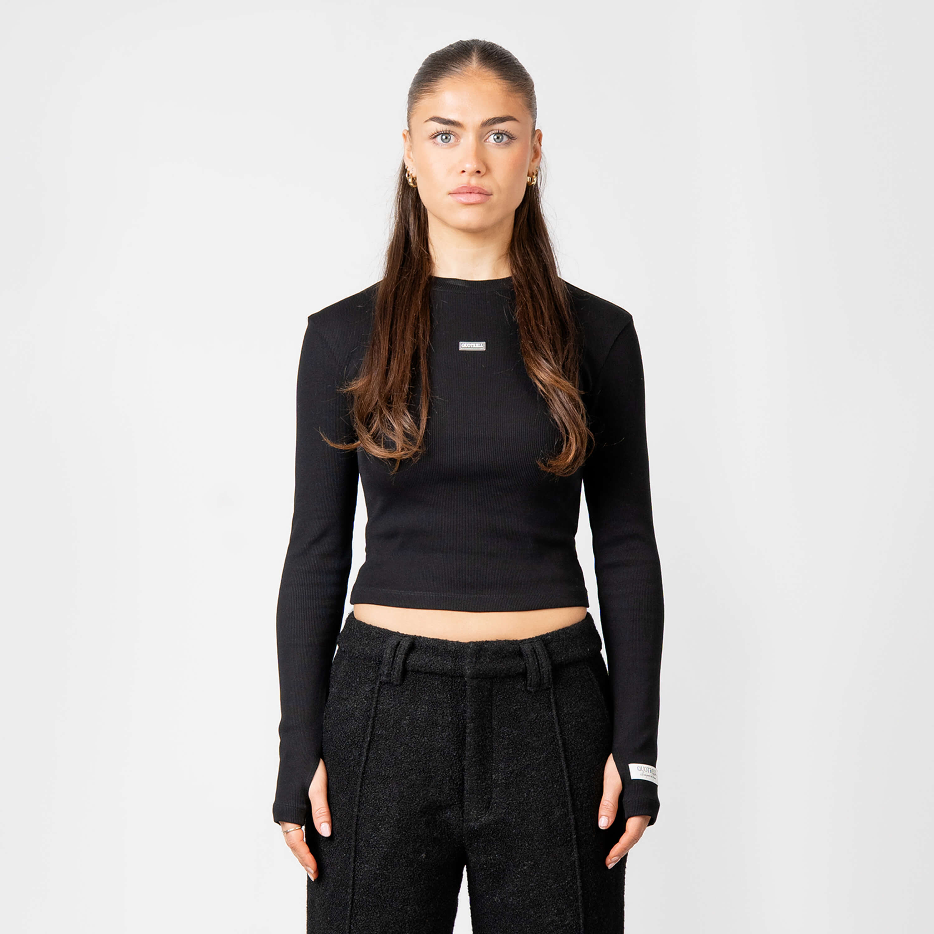 Model is 168 cm and wears size S
